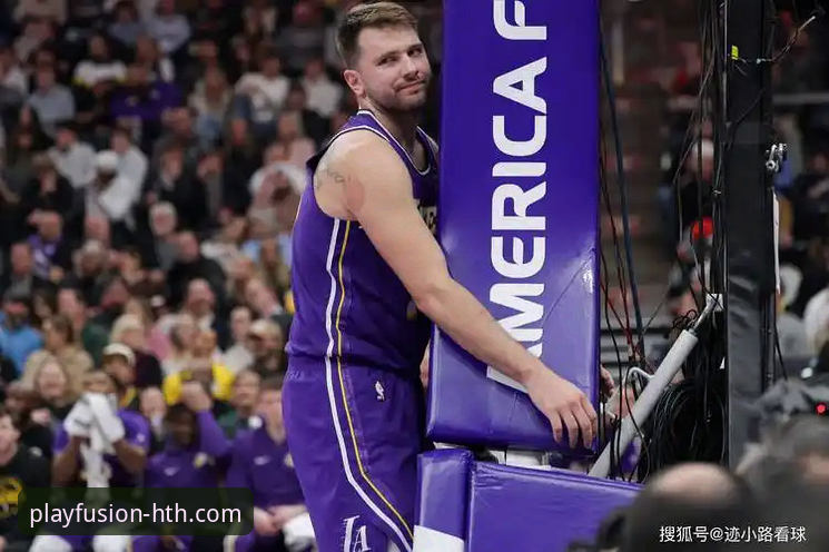 深度解析湖人进攻风暴：从东契奇43分看流畅进攻的实战价值